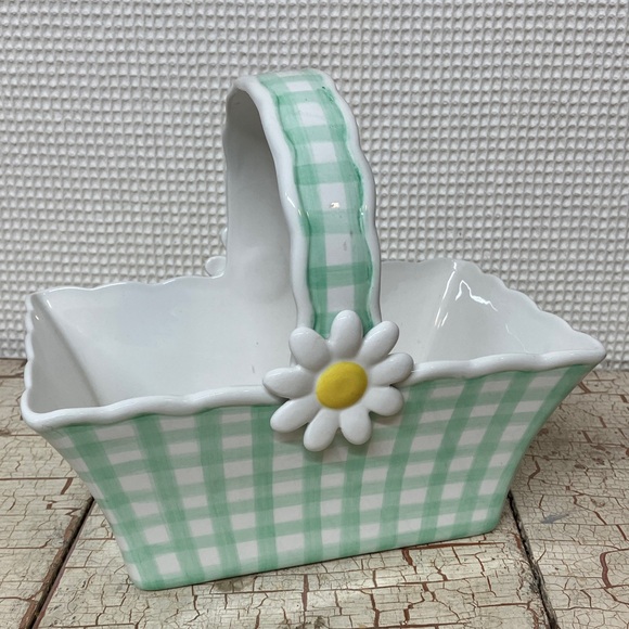 Other - Teleflora Ceramic Basket